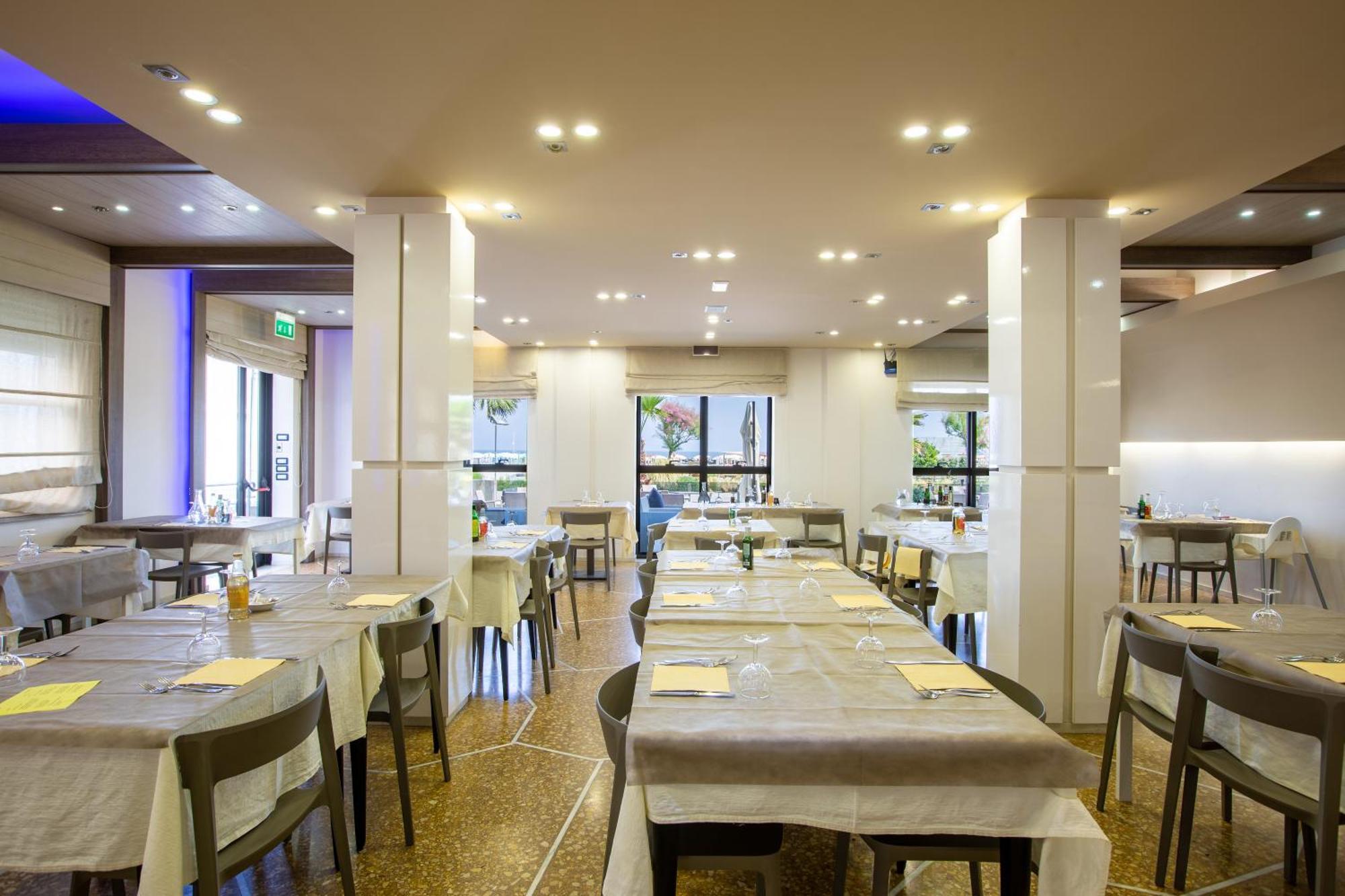Hotel Gardenia Rimini Ngoại thất bức ảnh